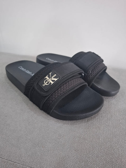 SANDALIAS CALVIN KLEIN JEANS EN COLOR NEGRO - TALLA 36