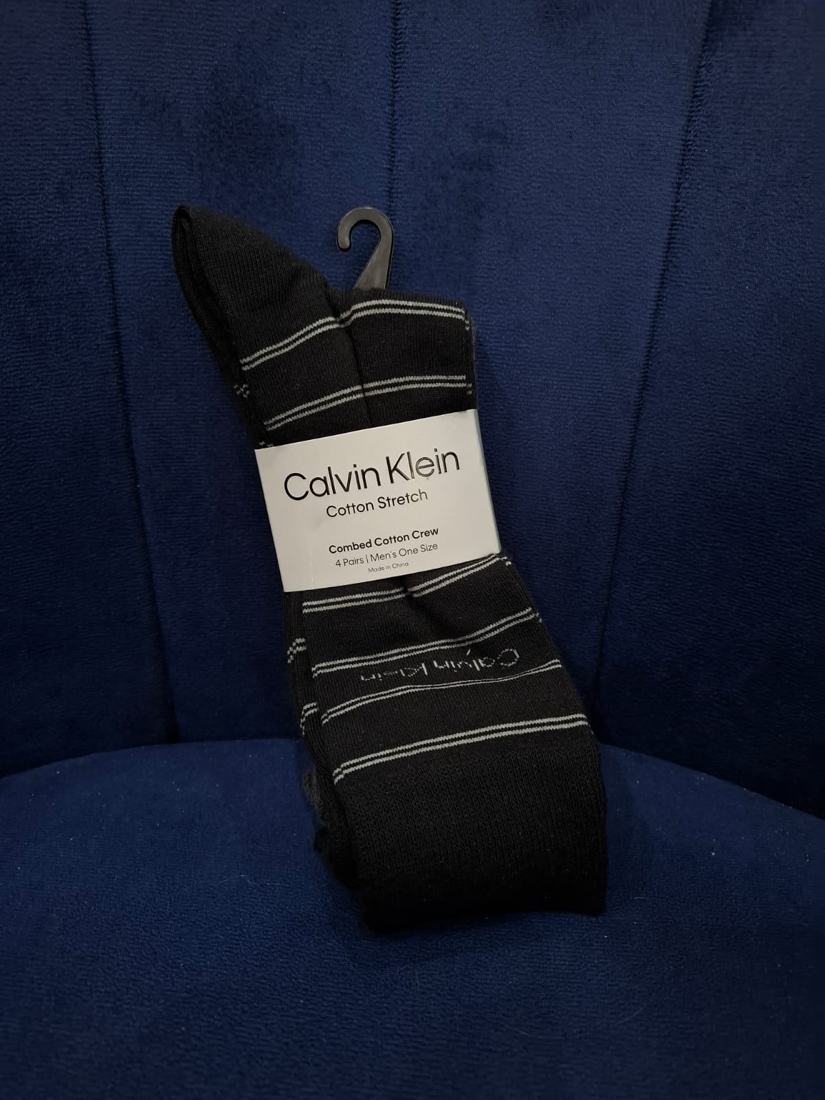 4 PARES DE MEDIAS CALVIN KLEIN COLOR NEGRO Y GRIS