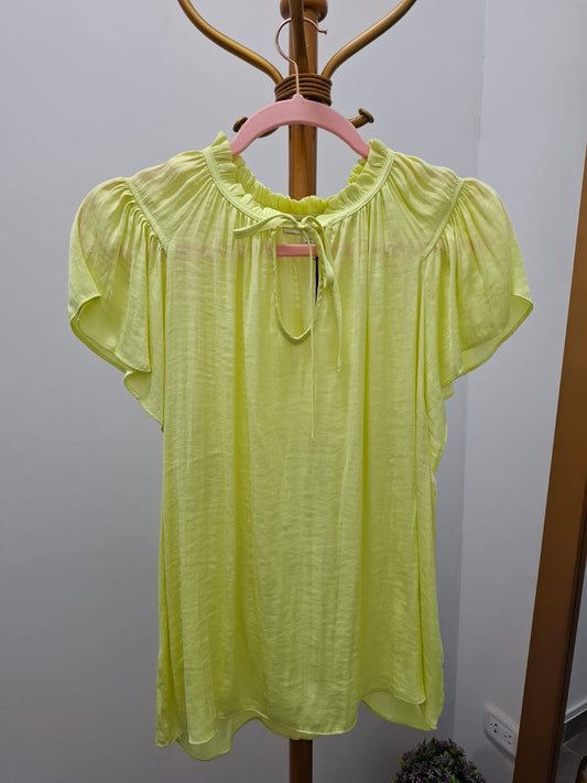 BLUSA MAISON D´AMÉLIE COLOR AMARILLO CON LAZO EN EL CUELLO - TALLA S