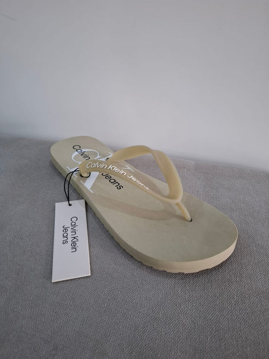 SANDALIAS CALVIN KLEIN JEANS PARA HOMBRE COLOR BEIGE - TALLA 41