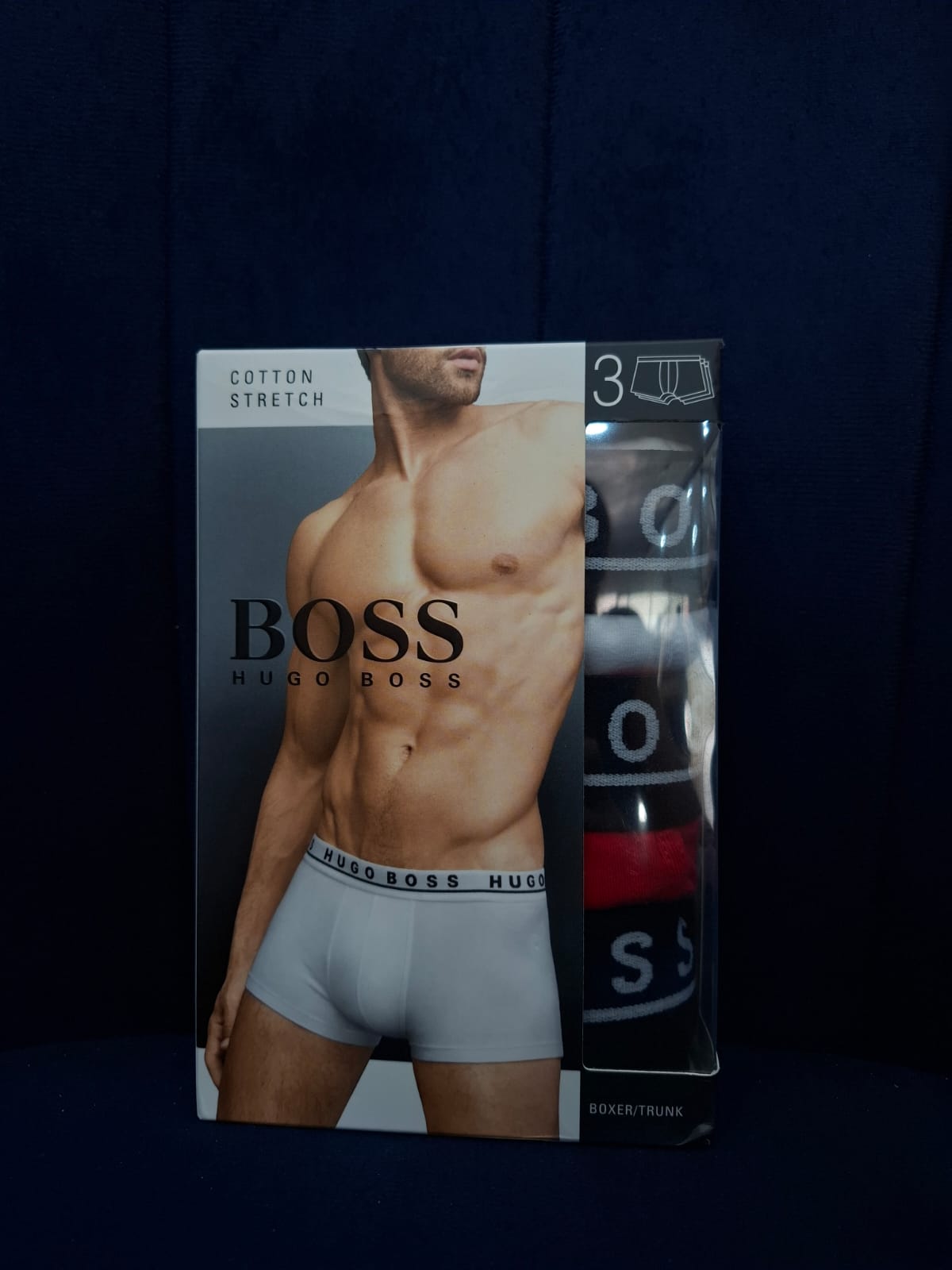 3 UNIDADES DE BOXER HUGO BOSS EN COLOR BLANCO, ROJO Y AZUL - TALLA L