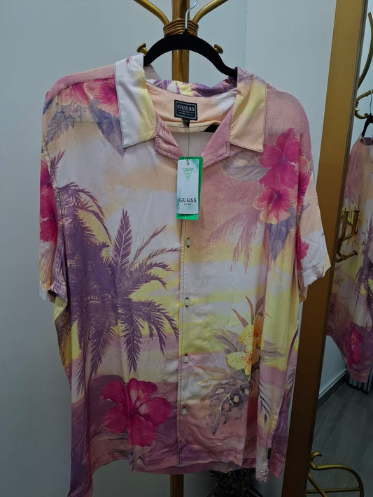 CAMISA MANGA CORTA GUESS CON ESTAMPADO DE PLAYA - TALLA XL