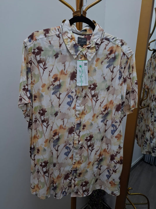 CAMISA MANGA CORTA GUESS CON ESTAMPADO DE FLORES - TALLA XL