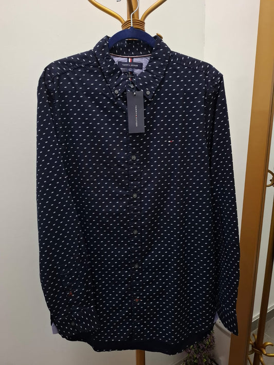 CAMISA MANGA LARGA TOMMY HILFIGER COLOR AZUL NOCHE CON PUNTOS BLANCOS - TALLA L