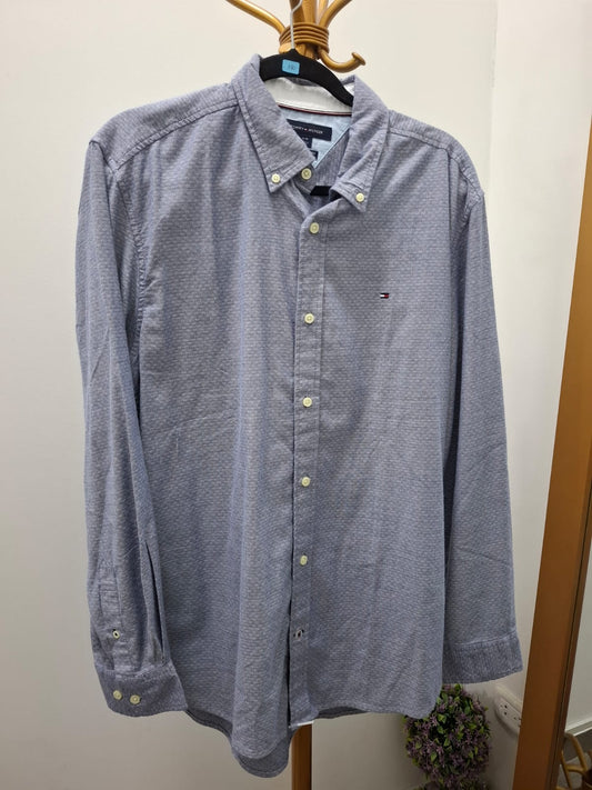 CAMISA MANGA LARGA TOMMY HILFIGER COLOR PLOMO - TALLA L