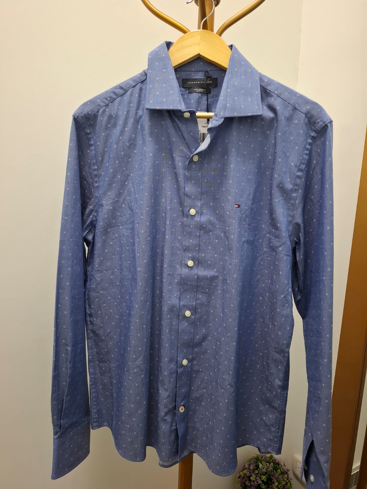 CAMISA MANGA LARGA TOMMY HILFIGER COLOR AZUL ACERO CON PUNTOS BLANCOS - TALLA L