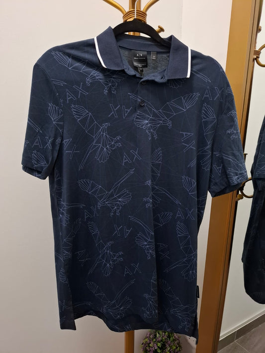 POLO CUELLO CAMISA ARMANI EXCHANGE COLOR AZUL NOCHE CON ESTAMPADO DE AVES - TALLA M