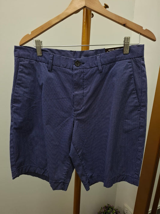 SHORT MICHAEL KORS COLOR AZUL NOCHE CON PUNTOS BLANCOS - TALLA 32