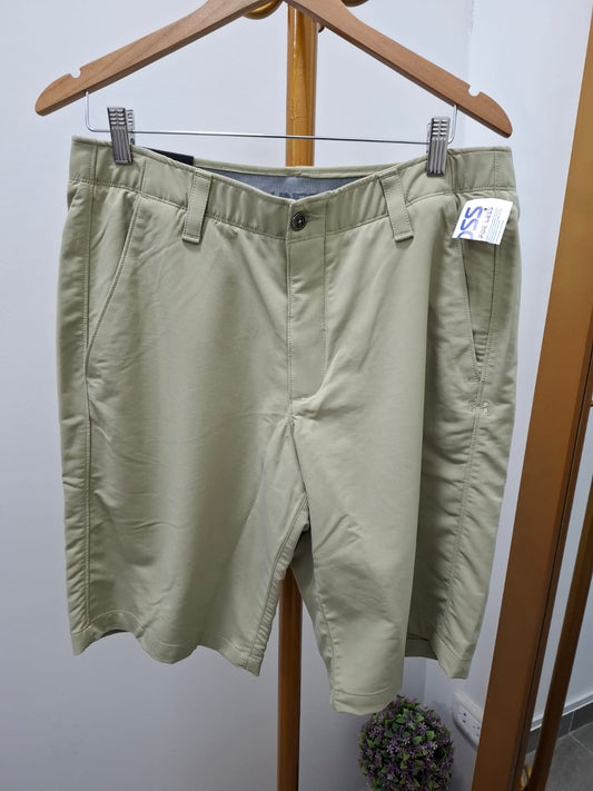 SHORT UNDER ARMOUR COLOR BEIGE - TALLA 34