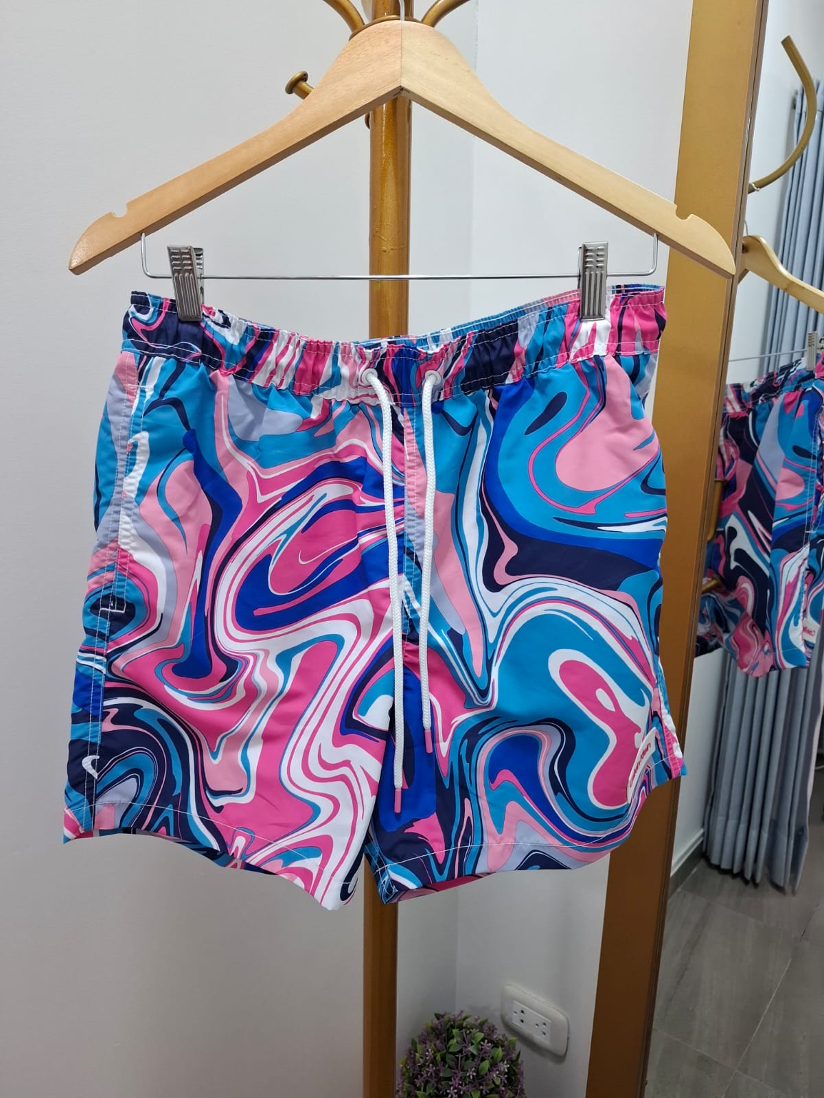 ROPA DE BAÑO CALVIN KLEIN ESTAMPADO EN COLOR ROSA, AZUL Y CELESTE - TALLA S