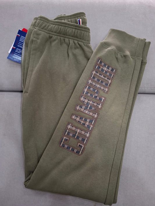 JOGGER CHAMPIONS COLOR VERDE MILITAR - TALLA M