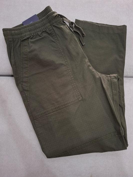 PANTALON GAP COLOR VERDE MILITAR - TALLA M