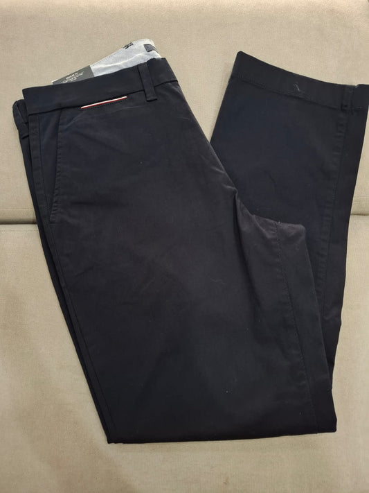 PANTALON TOMMY HILFIGER COLOR AZUL NOCHE - TALLA 32W 30L