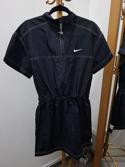 VESTIDO DEPORTIVO NIKE COLOR NEGRO - TALLA S