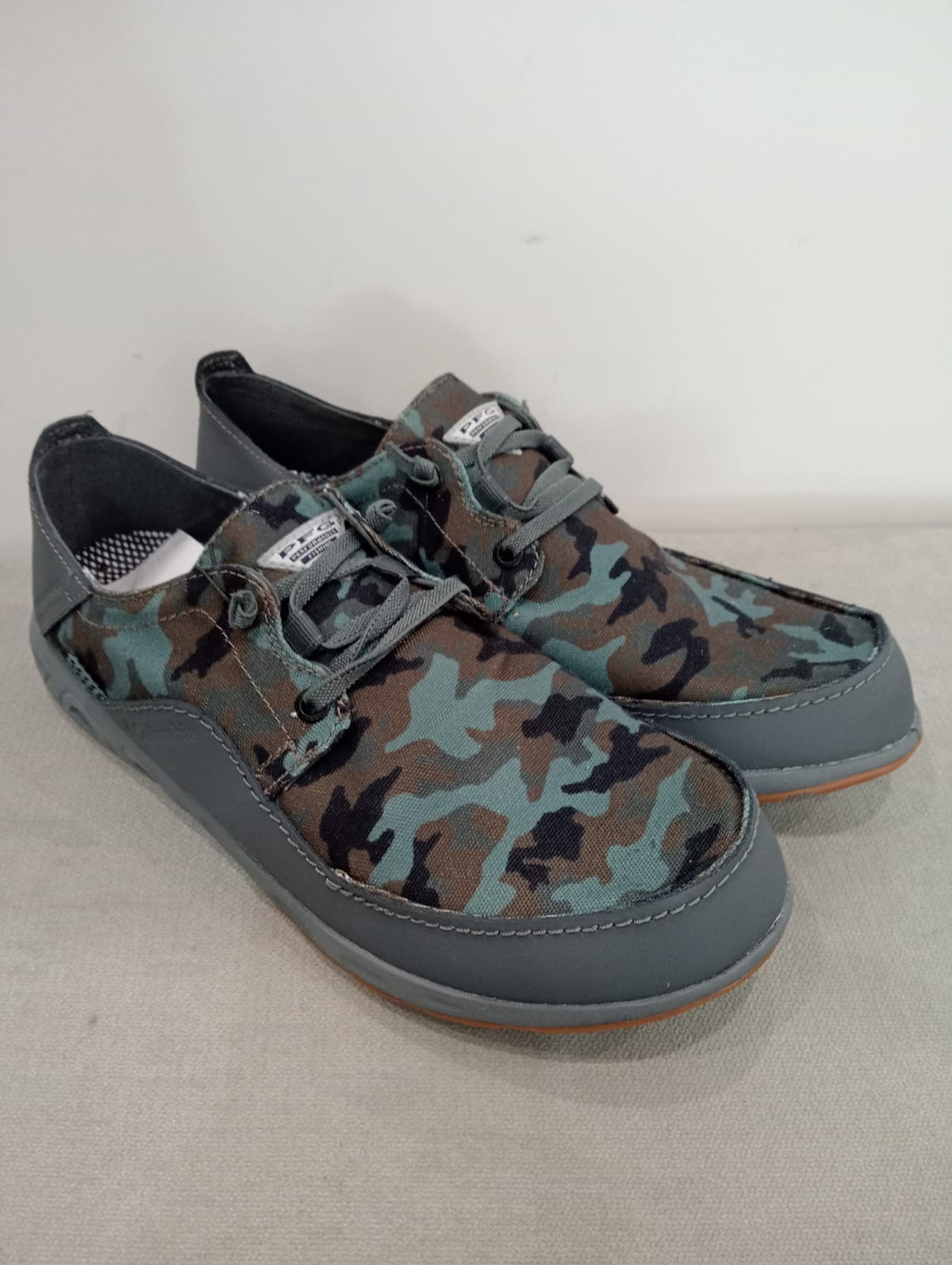 ZAPATOS TIPO MOCASINES COLUMBIA ESTAMPADO MILITAR - TALLA 42