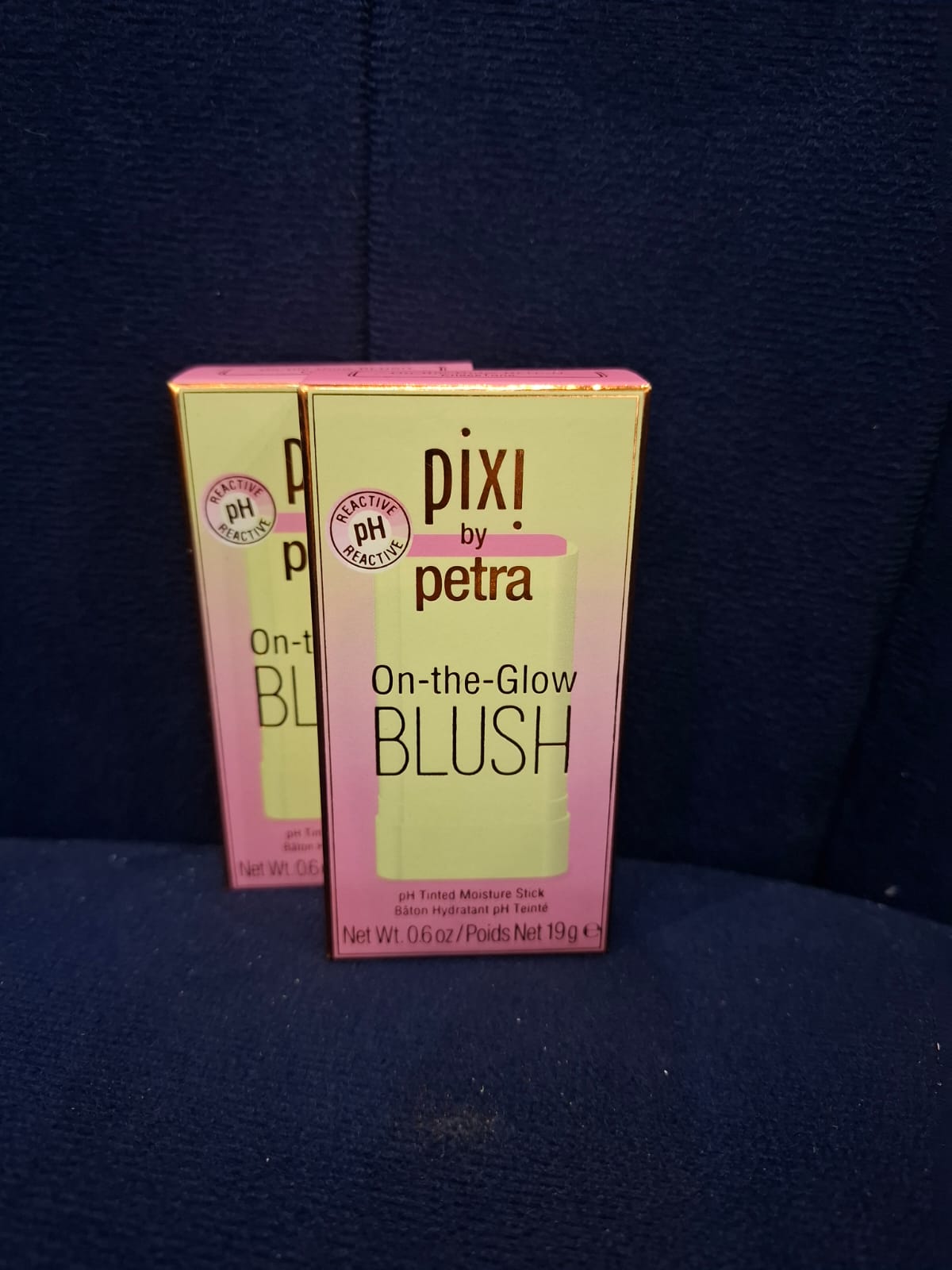 PIX! BY PETRA ON THE GLOW BLUSH (CHECK TONE)