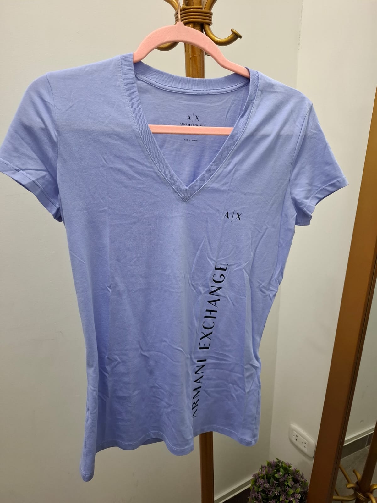 POLO CON CUELLO V ARMANI EXCHANGE COLOR CELESTE - TALLA S