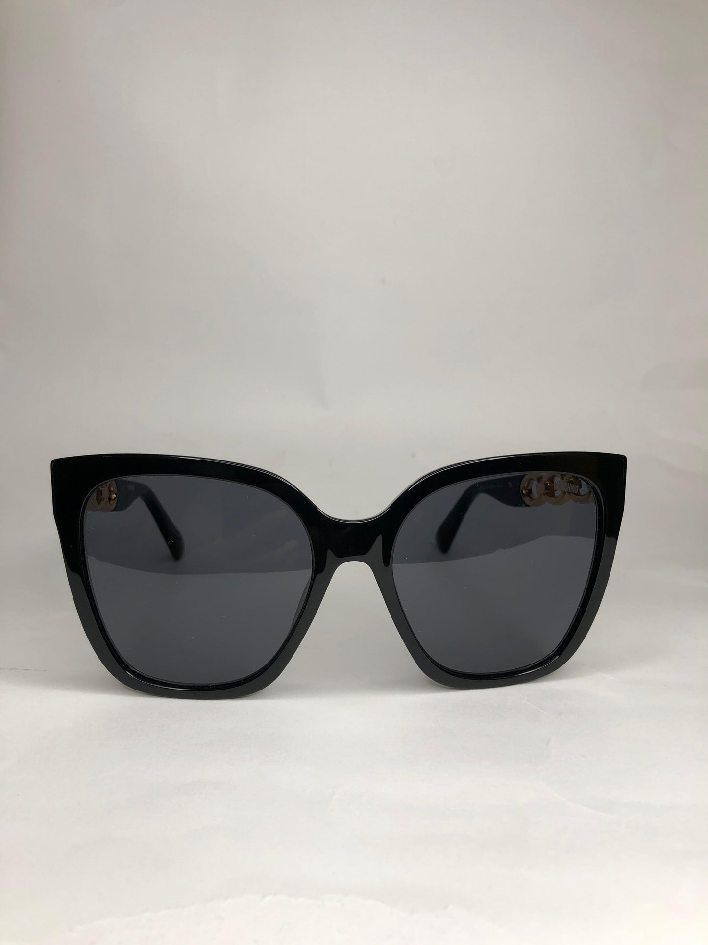 LENTES DE SOL DE MUJER MOSCHINO COLOR NEGRO