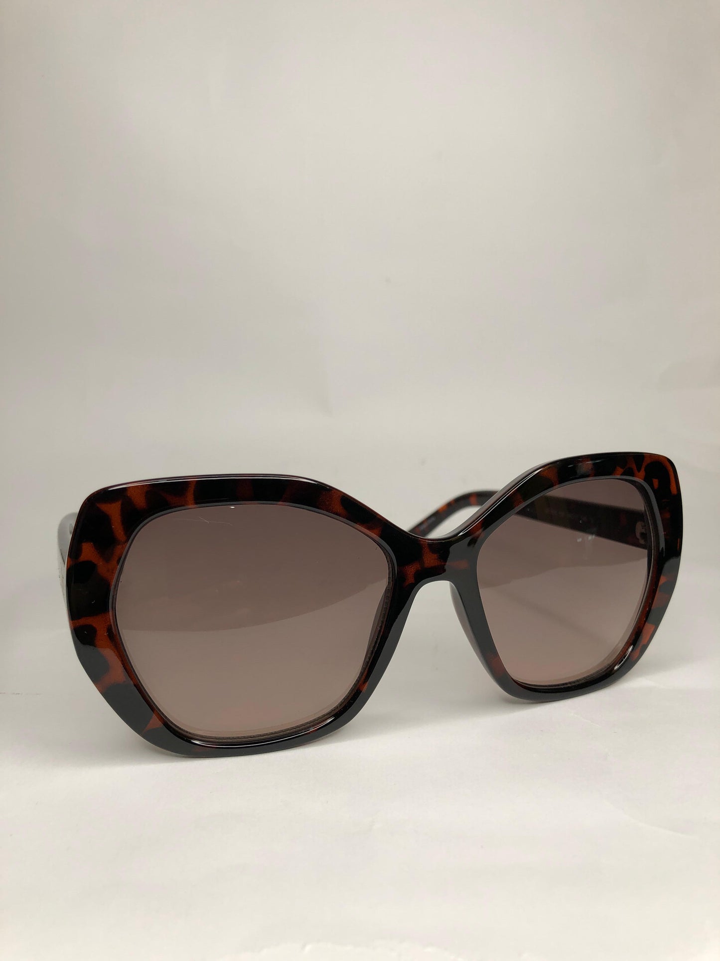 LENTES DE SOL DE MUJER GUESS DE ANIMAL PRINT