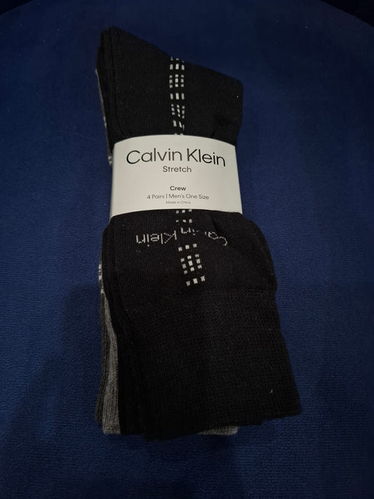 4 PARES DE MEDIAS CALVIN KLEIN COLOR NEGROS CON APLICACIONES COLOR BLANCO