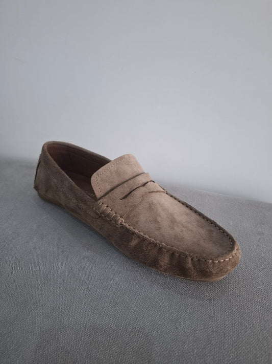 MOCASINES EN GAMUSA TOMMY HILFIGER COLOR BEIGE - TALLA 41